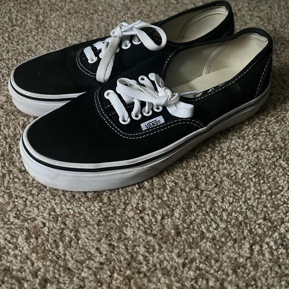 Vans Skate Authentic Core Classics: Size 8 (Black) - Picture 2 of 2